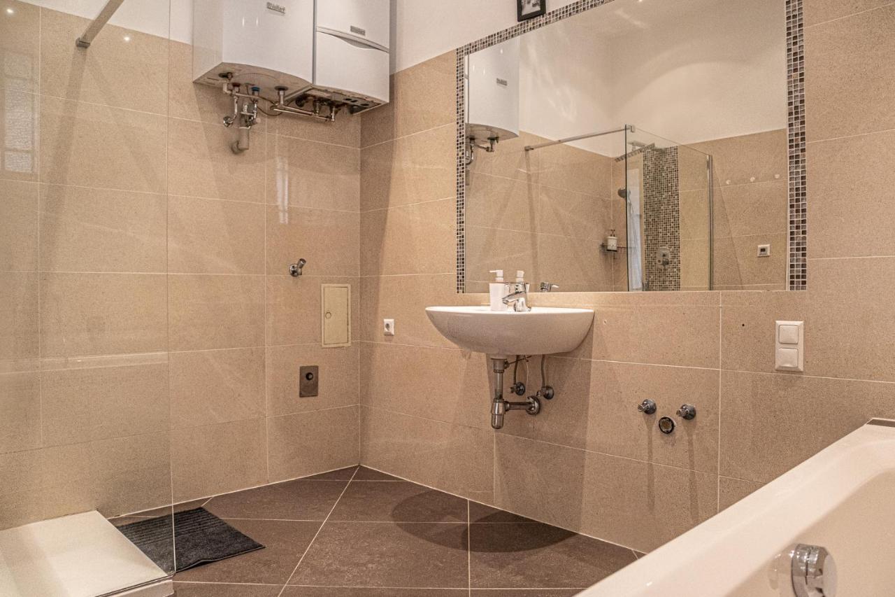 Special Vintage Viennese Apartment - 12Min F Downtown Zewnętrze zdjęcie